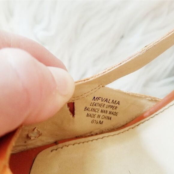 Marc Fisher high heeled sling back open toe - Picture 5 of 6